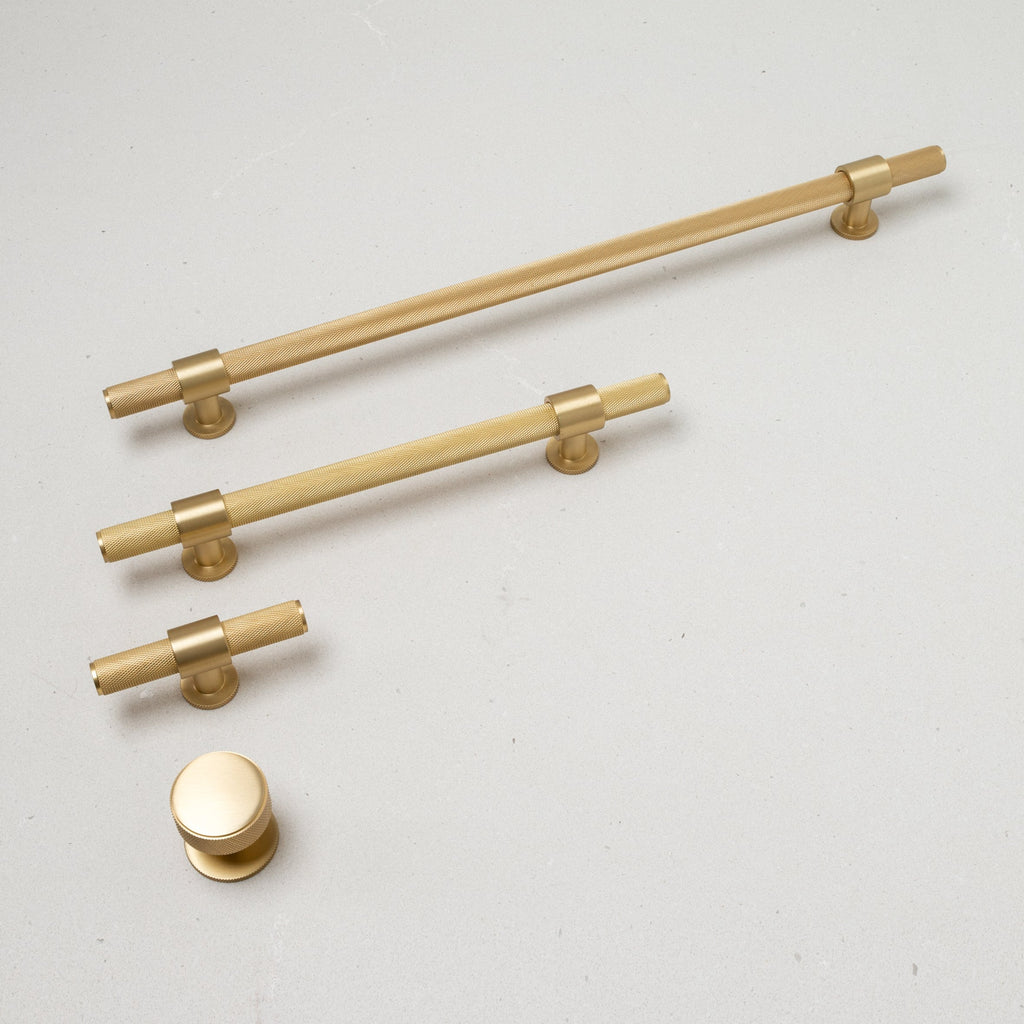Handle Supply Co. Momo Barrington Handle, Knob and T Pull Collection in Brass