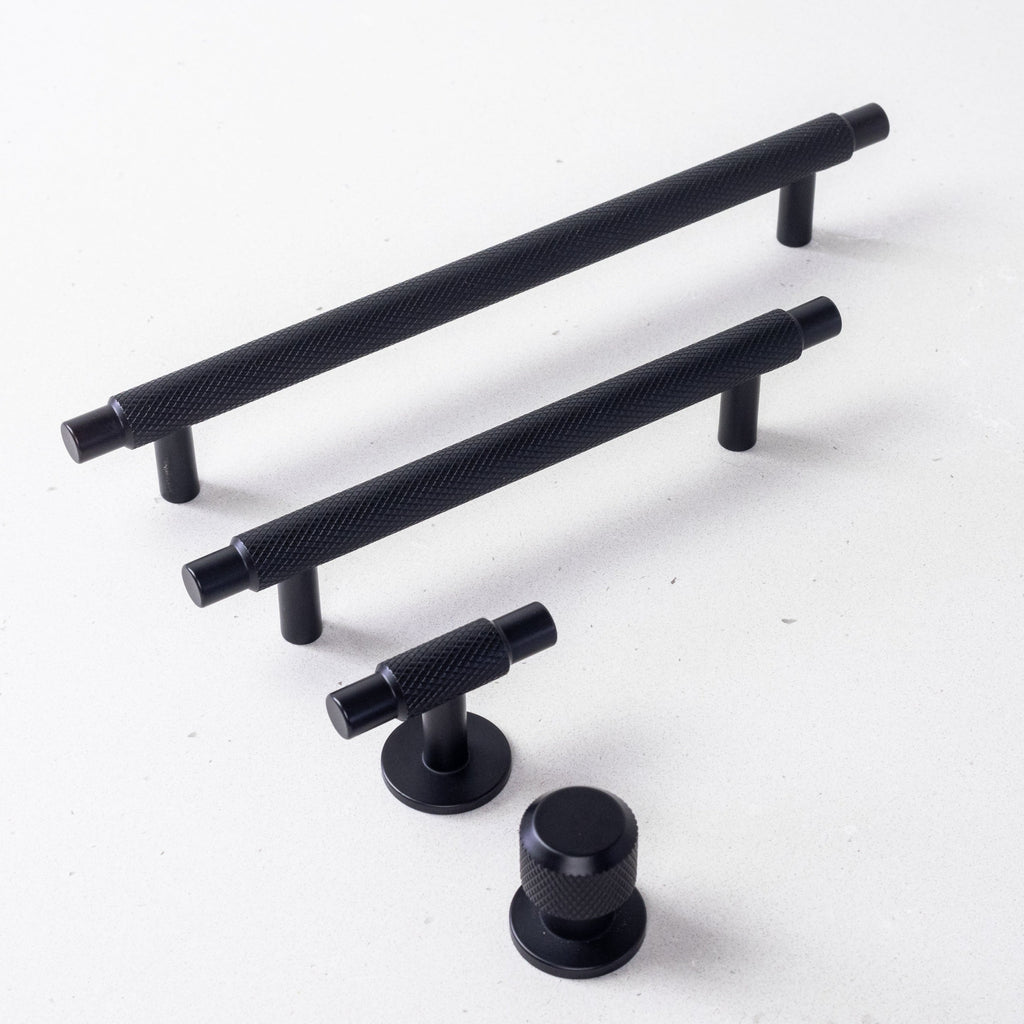 Handle Supply Co. | Manor Handle and Knob Collection in Black